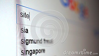 Facendo uso del motore di ricerca di Internet per trovare informazioni sul sito di parola Macro video stock footage Facendo uso del motore di ricerca di Internet per trovare informazioni sul sito di parola Macro video stock footage