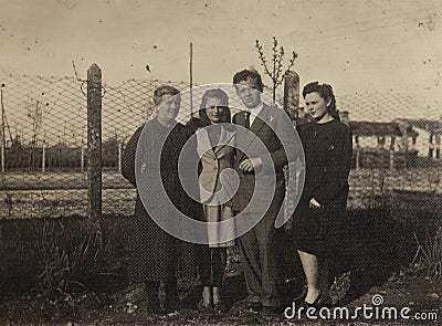 Family portrait outdoor in 40s 2 Editorial Stock Photo