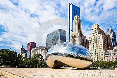 Famous Cloud Gate Chicago bean landmark at day nobody around Editorial Stock Photo