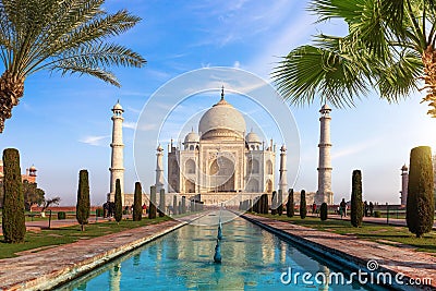 Famous Taj Mahal of India, main view, Agra Stock Photo
