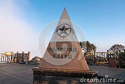 Fansipan peak, the highest view point of Fansipan, the highest mountain in Indochina. Popular travel destination in Sapa, Lao Cai Stock Photo