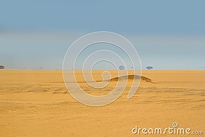 Fata Morgana (mirage) on the horizon of Sahara Stock Photo