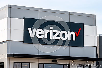 Verizon Wireless Retail Store Exterior Editorial Stock Photo