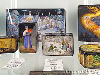 Fedoskino papier mache lacquer box, traditional Russian souvenir Editorial Stock Photo
