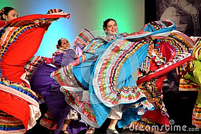 Female Mexican Dancers Editorial Stock Photo