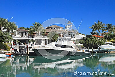 Florida, Miami: Waterfront Homes/Boats in Key Biscayne Stock Photo