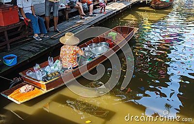 Food Selling in Boat Editorial Stock Photo