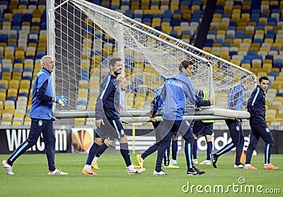 football-players-carry-goalpost-steaua-b