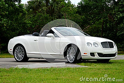 Fort Lauderdale, Florida, U.S - November 18, 2018 - A white Bentley Continental GT Convertible Editorial Stock Photo