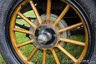 Franklin Touring car 1916 wheel wooden spokes hub Editorial Stock Photo