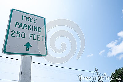 Free Parking Sign, alerts drivers to parking spaces free of charge in 250 feet Stock Photo