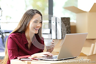 Freelance working during office relocation Stock Photo