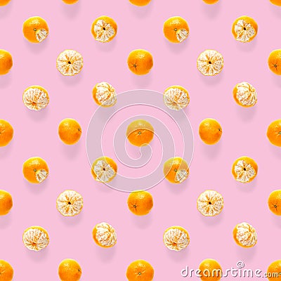 Fresh mandarine Seamles pattern. Ripe fruit tangerines seamless pattern. Fresh citrus isolated on pink background pattern. Flat Stock Photo