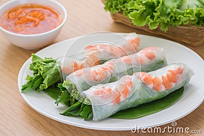 Fresh spring roll with shrimp and dipping sauce, Vietnamese food Stock Photo