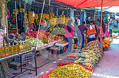 Fruit stall in Wellawaya market Editorial Stock Photo