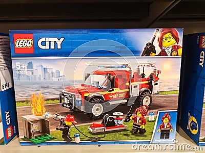 Game constructor constructor LEGO City 60231 Truck of the head of the fire department Editorial Stock Photo