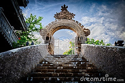 Gardian statue gate at entrance Bali temple Stock Photo