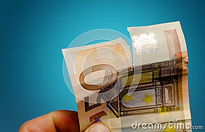 Gescheurd euro bankbiljet