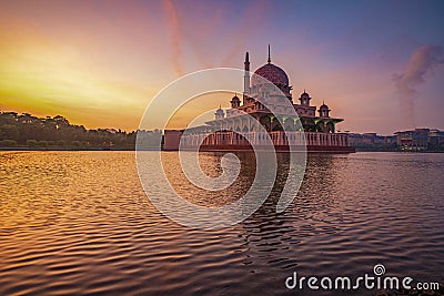 Glorious and colourful sunrise at Putra Mosque Stock Photo
