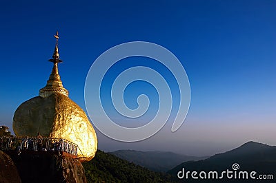 Golden Rock, Kyaikhtiyo, Myanmar. Stock Photo