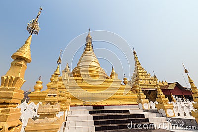Golden stupa at the Sandamuni Pagoda in Mandalay Stock Photo