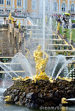 The Grand Cascade, palace and Samson Fountain in Peterhof, Editorial Stock Photo