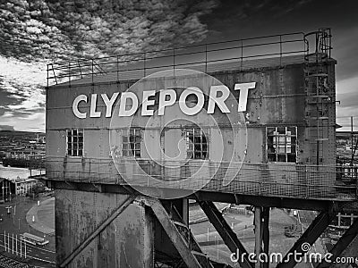 Grayscale shot of Finnieston crane on the banks of the river Clyde, Glasgow Editorial Stock Photo