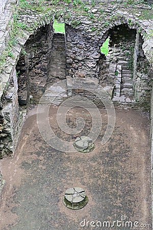 The Great Hall, Middleham Castle, Middleham, near Ripon in Wensleydale, North Yorkshire, England, UK Stock Photo