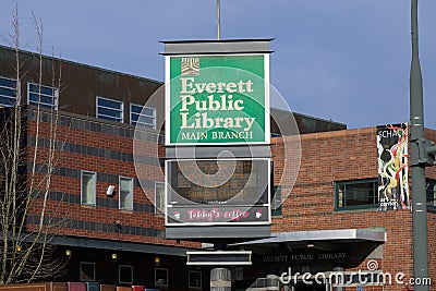 Green sign for Everett Public Library Main Branch Editorial Stock Photo