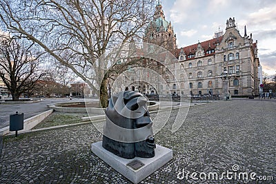 Grosser verletzter Kopf Big injured head Sculpture by Rainer Kriester with Hannover New Town Hall - Hanover, Germany Editorial Stock Photo