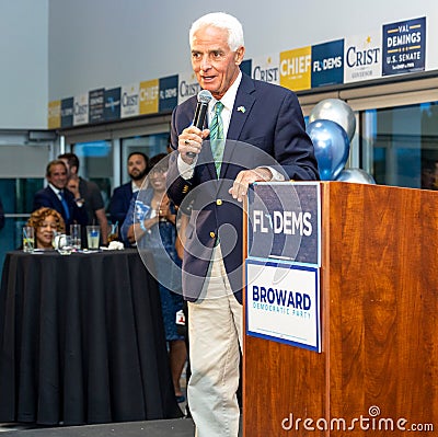 Gubernatorial nominee Charlie Crist talks to supporters and media in Tamarac Florida Editorial Stock Photo