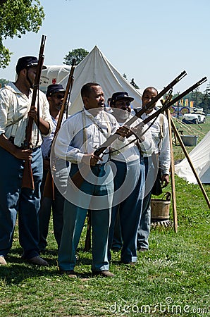 Gun practice union soldier group Editorial Stock Photo