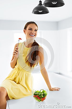 Healthy Food. Girl Eating Vegetable Vegetarian Salad. Lifestyle, Diet Concept. Stock Photo