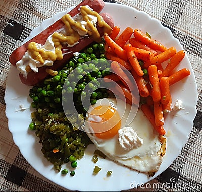 Healthy plate with broccoli, carrots and cauliflower. Stock Photo