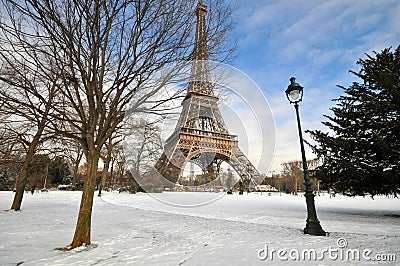 Heavy snowfall in Paris Stock Photo