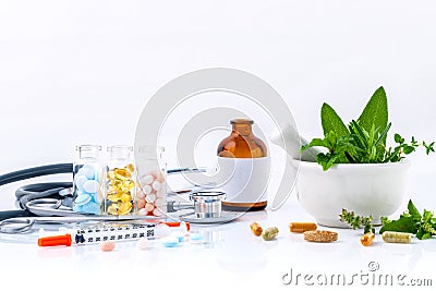 Herbal medicine VS Chemical medicine the alternative health care Stock Photo