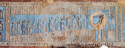 Hieroglyphic carvings in ancient egyptian temple Stock Photo