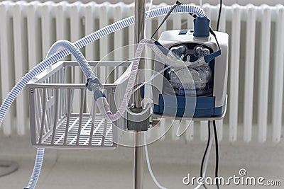 High-flow oxygen device in ICU in hospital Stock Photo