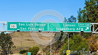 Highway 101 navigational road signage providing guidance towards San Luis Obispo / San Francisco and Lompoc / Vandenberg AFB exit Stock Photo