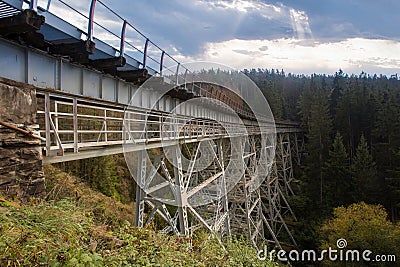 Hike around the Ziemestal Bridge in Thuringia as a sight and van Stock Photo