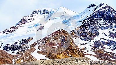Hilda Peak and Boundery Peak in the Columbia Icefields in Jasper National Park, Alberta, Canada Stock Photo