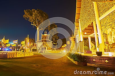 Sao Inthakin pavilion and Phra Viharn Luang of Wat Chedi Luang, Chiang Mai, Thailand Stock Photo