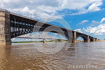 The historic Eads Bridge over the Mississippi River connecting t Stock Photo