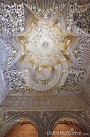 Honeycomb ceiling detail at the Hall of the Abencerrages, Nasrid Palace, Alhambra Stock Photo