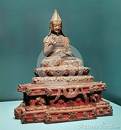 Hong Kong Heritage Museum Ancient Ming Tsongkhapa Dunhuang Bodhisattva Avalokitesvara Bronze Buddha Ritual Figure Sculpture Editorial Stock Photo