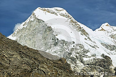 Huandoy Peak 6108m in Cordiliera Blanca, Peru, South America Stock Photo