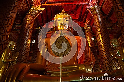 The huge buddha image of Ayutthaya Editorial Stock Photo