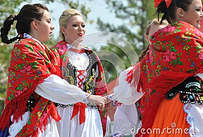 Hungarian girls dancing at Heritage Festival Editorial Stock Photo