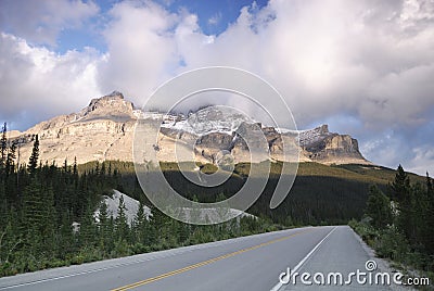 Icefields Parkway in Canadian Rockies Stock Photo