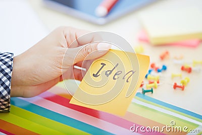 Idea text on adhesive note Stock Photo